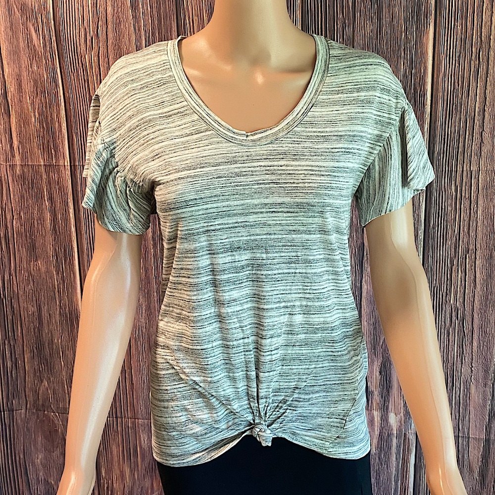 Alya size XS gray and white boho ruffle short sleeve casual blouse top